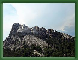 Mt Rushmore (2) * 2880 x 2160 * (2.36MB)